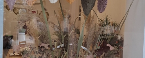 Jesienne liście z makramy - Wystawa 